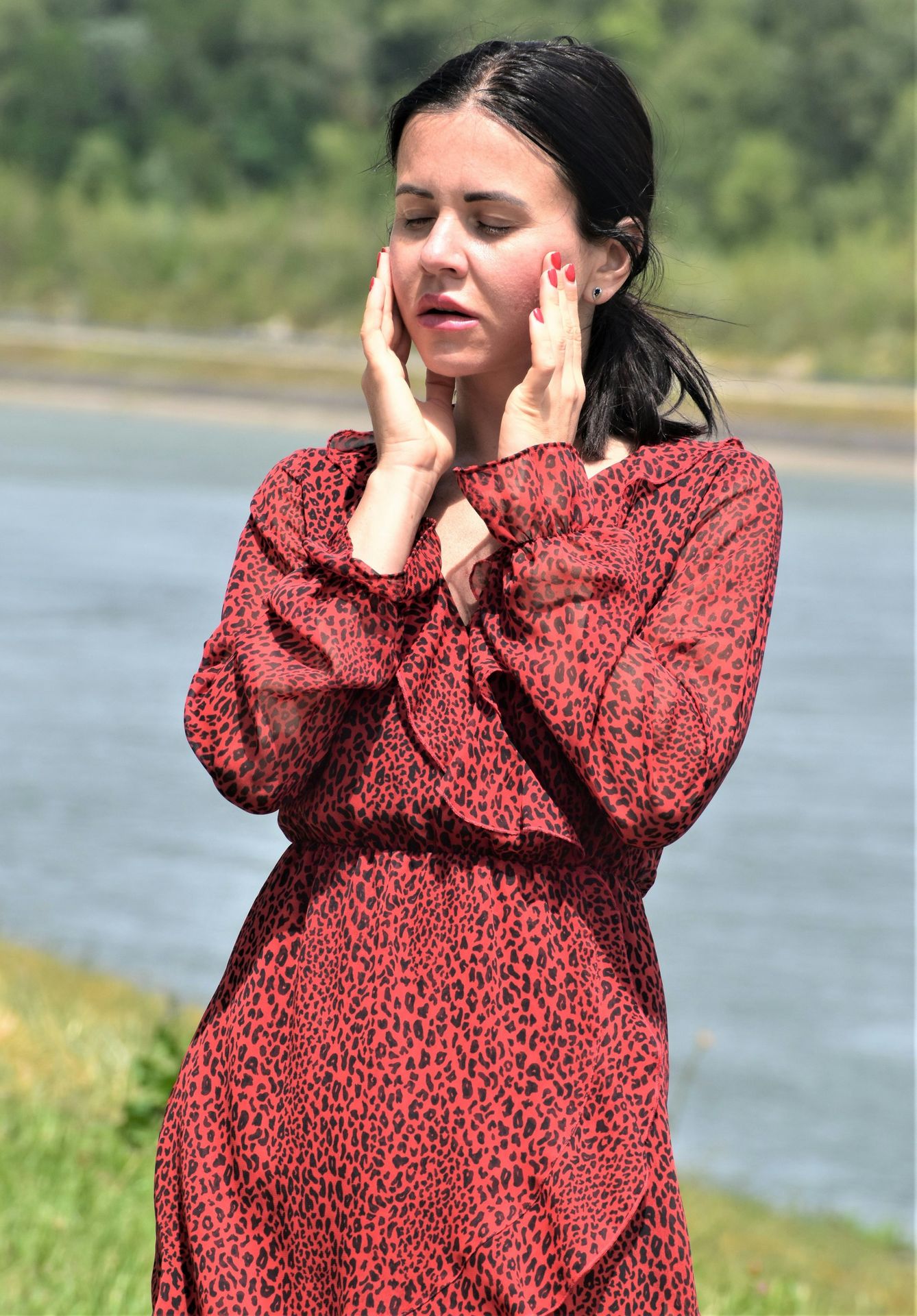 tmj, temporomandibular joint, bruxism, teeth grinding, headache, jaw pain, jaw